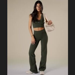 The Essentials Pant in Forest | 437